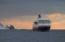 Einem Schiff der Hurtigruten werden Sie bestimmt auch begegnen.