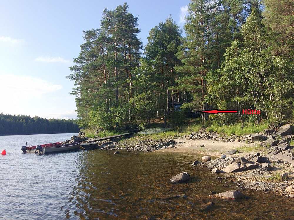 Ferienhütte Skauhytta direkt am Ufer des Sees Stora Le (Hütte siehe Pfeil)