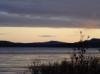Der Fluss in der Abenddämmerung.