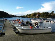 2. Tag: Beladen der Boote am Morgen