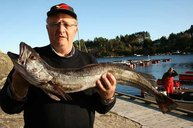 4. Tag: Der besondere Fang des Tages – Jens-Uwe mit seinem Seehecht von über 5 kg