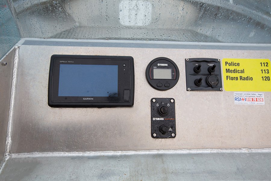 Die Boote sind mit Echolot-GPS/Kartenplottern ausgestattet.