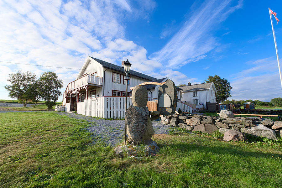 Vertshuset Herlaug. Vertshuset Herlaug.