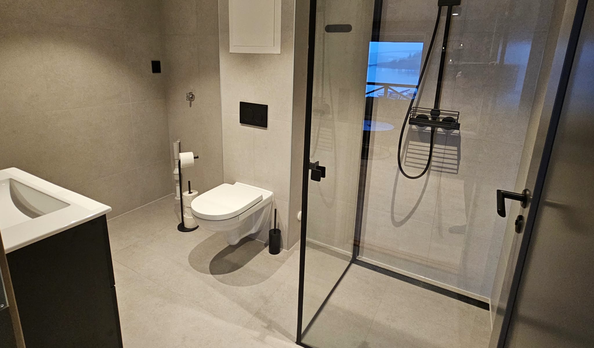 Apartment Storrosta. Bad.