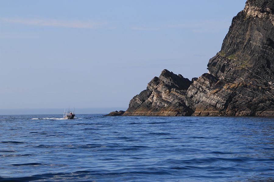 Entlang einer traumhaften Kulisse gelangen Sie zu den Heilbuttgründen.