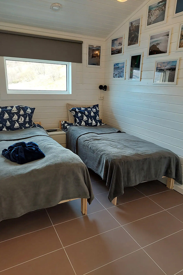 Das Schlafzimmer vom Skjanes Sjøhus