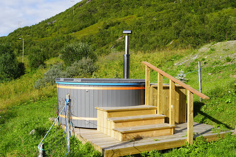 Der Jacuzzi von Skjanes Sjøhus
