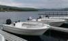 Die Furøy-Flotte: stabile GFK-Boote, 18 Fuß/25 PS, 4-Takt-Außenborder, Steuerstand und Echolot.