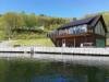 Der Neubau ist  fast fertig! (Stand Mai 2019)
Haus Bjørsviga ist der Bauart von norwegischen Bootshäusern nachempfunden. Man wohnt quasi über dem Wasser...