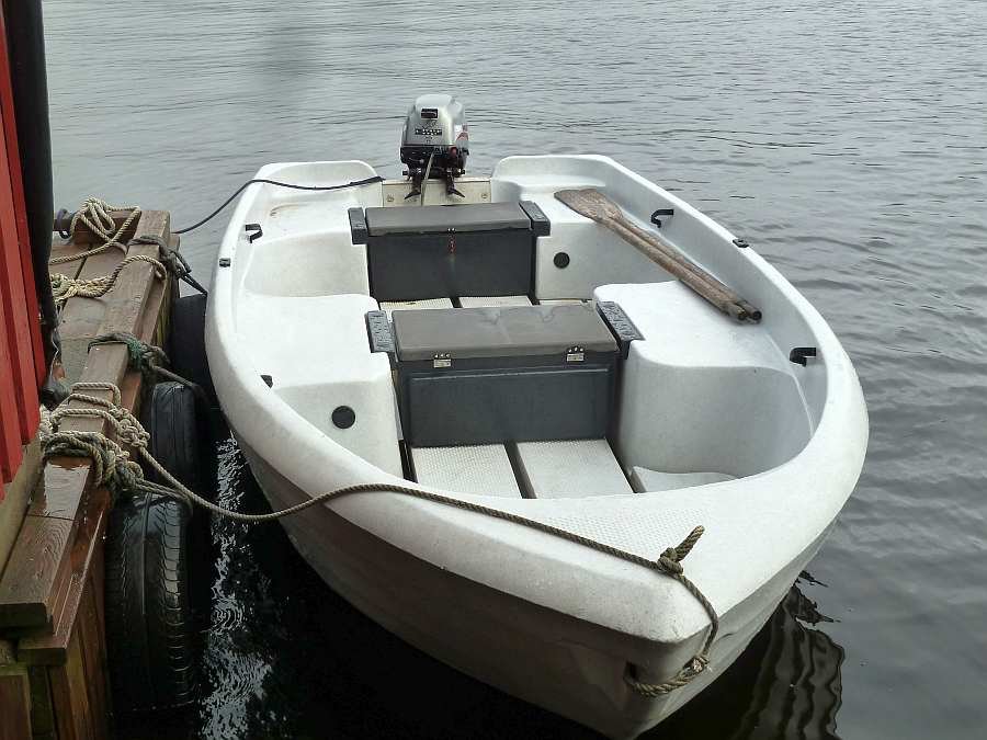 Bereits im Hauspreis enthalten: Boot Pioner 15 Fuß/15 PS
(>> dieses Boot ist NUR zum Einsatz zwischen den Inseln und NICHT für das offene Meer geeignet!)