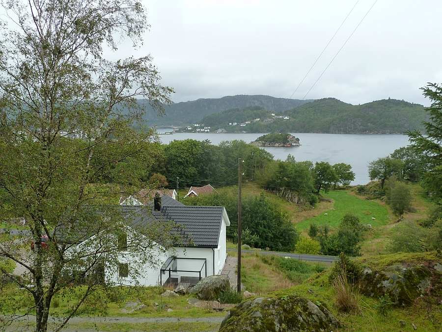 Ferienhaus Skjoldnes liegt auf einer Halbinsel inmitten der Inselkette vor dem Ort Farsund