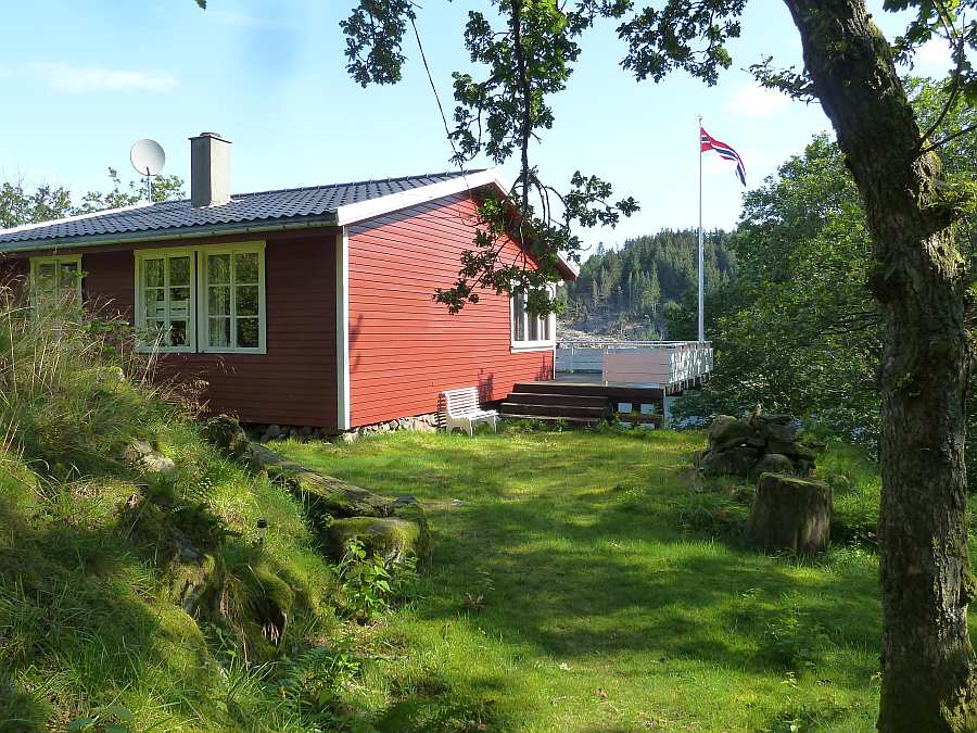 Das Haus verfügt über eine wunderbaren eigenen Naturgarten