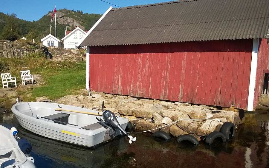 Bereits im Hauspreis enthalten - Angelboot Pioner 15 Fuß/9,9 PS, 4-Takter