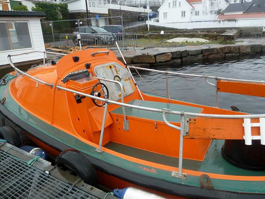 Das zweite buchbare Dieselboot:  21 Fuß/30 PS, e-Starter, Steuerstand, Schlupfkabine, Echolot und Rutenhalter