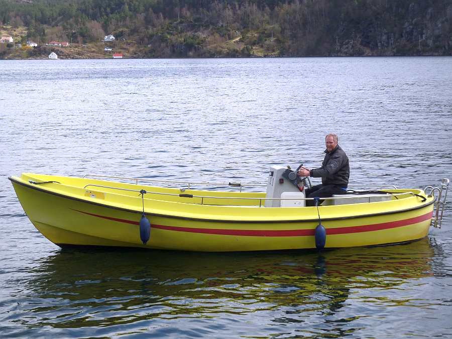 Auf diesem Boot können bis zu 5 Personen bequem angeln