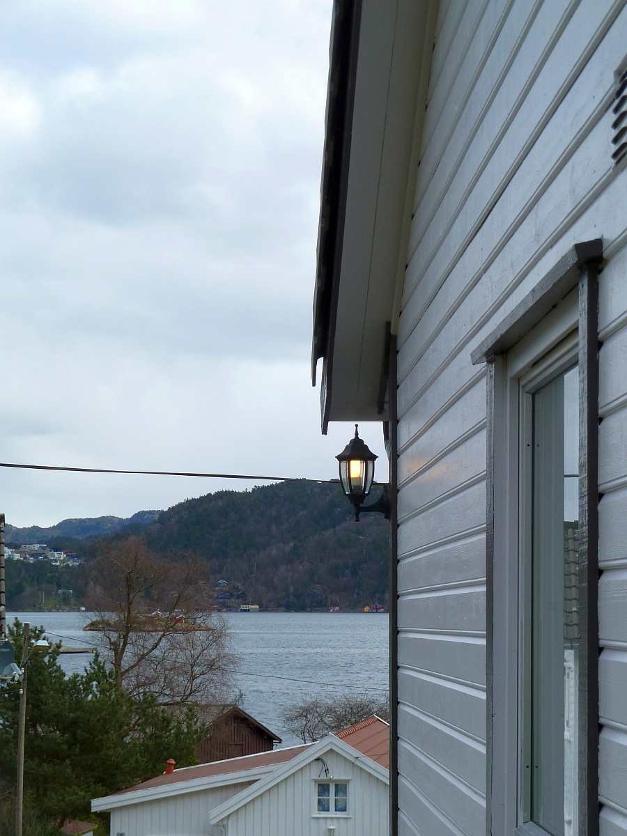 Die Lage nahe des Fjordes