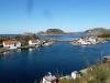 Blick von den Terrassen beider Wohnung nach Westen und auf das  maritime Treiben im kleinen Ort Korshamn