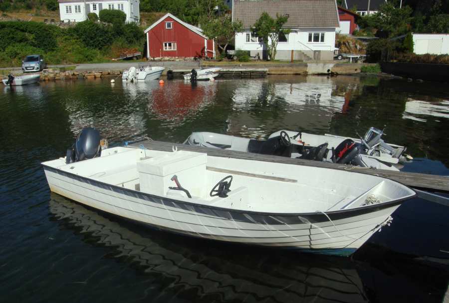 Ihr Extra-Boot: Angelboot Hansvik 18 Fuß / 40 PS, 4-Takter, E-Starter, Steuerstand, Echolot, Rutenhalter Ihr Extra-Boot: Angelboot Hansvik 18 Fuß / 40 PS, 4-Takter, E-Starter, Steuerstand, Echolot, Rutenhalter