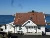 Ferienwohnung >Bronehauen< im Ort Korshamn bei Kap Lindesnes - die Wohnung mit eigenem Eingang befindet sich im Erdgeschoß des Hauses