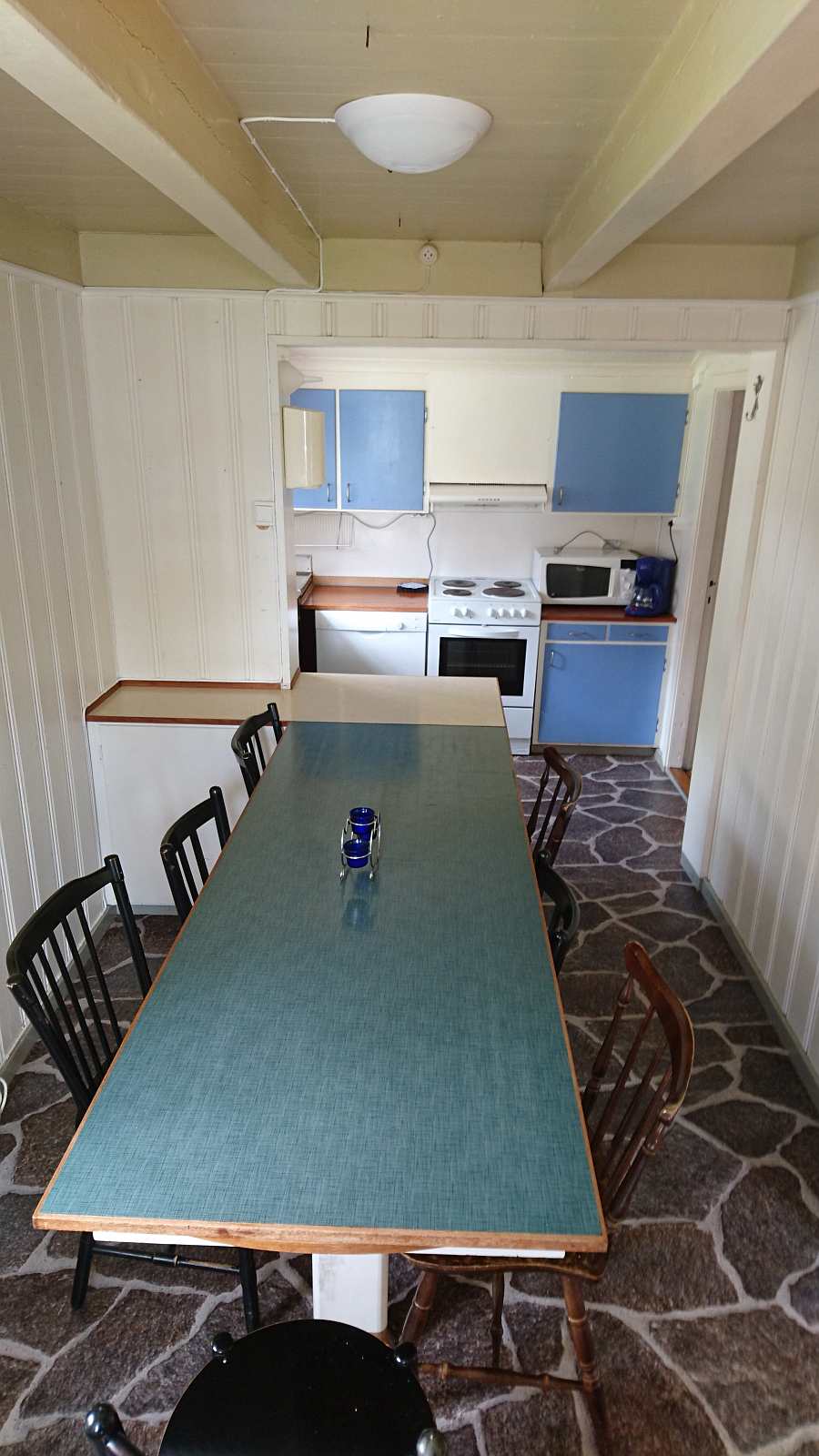 Der Essbereich neben der Küche