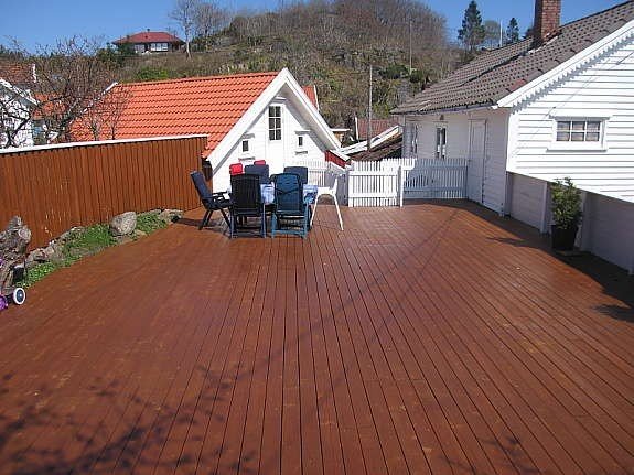 Die 70 qm große Sonnenterasse mit Meerblick