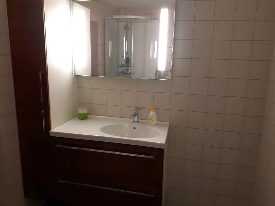 Bad 2  - das Waschbecken Bad 2  - das Waschbecken