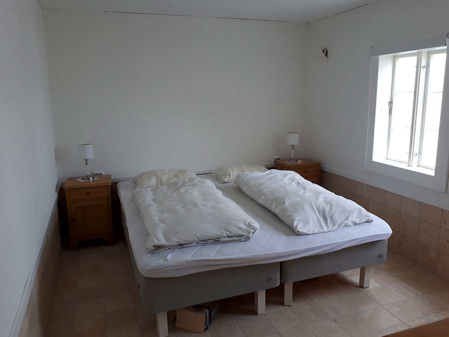 Ein weiteres Schlafzimmer mit zwei Betten Ein weiteres Schlafzimmer mit zwei Betten