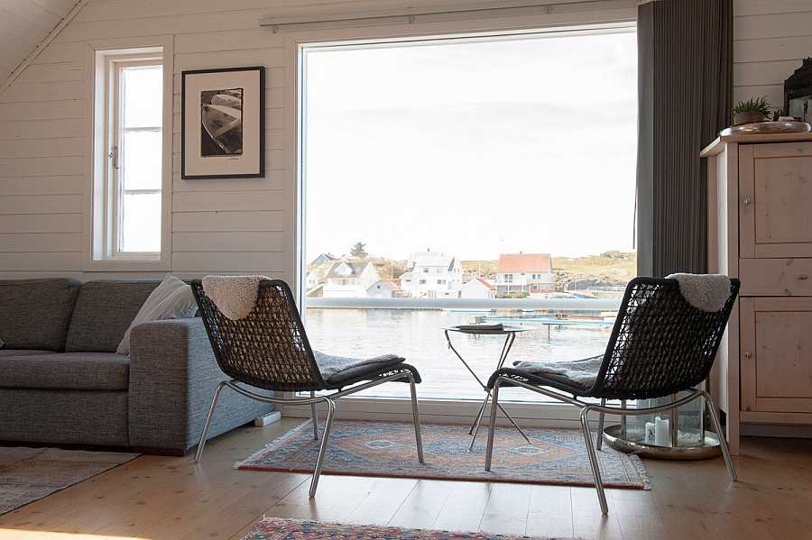 Blick aus dem Wohnzimmer auf den gleichnamigen >Leiasundet<