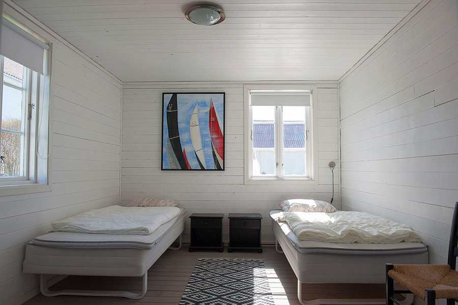 Schlafzimmer 2 mit zwei Einzelbetten (zum Doppelbett zusammenstellbar)