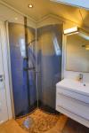 WC und Dusche im OG