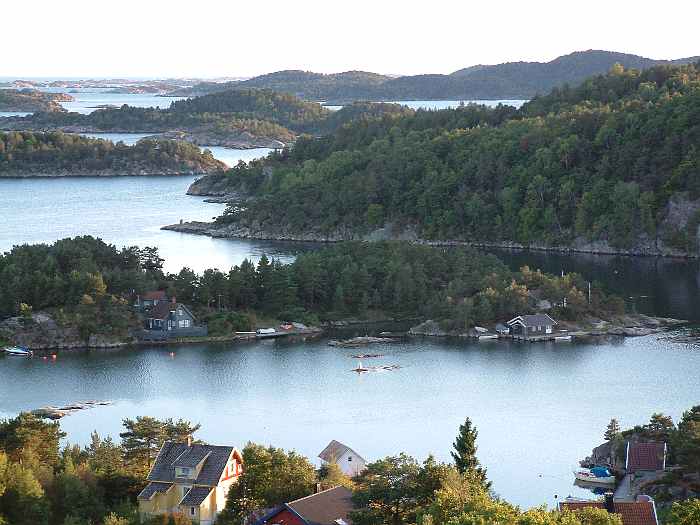 Trysnes Marina ist wunderschön in die Schärenlandschaft Südnorwegens eingebettet.