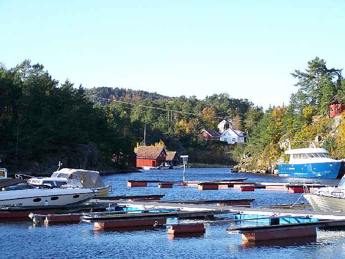 Der Bootsanleger in Trysnes.