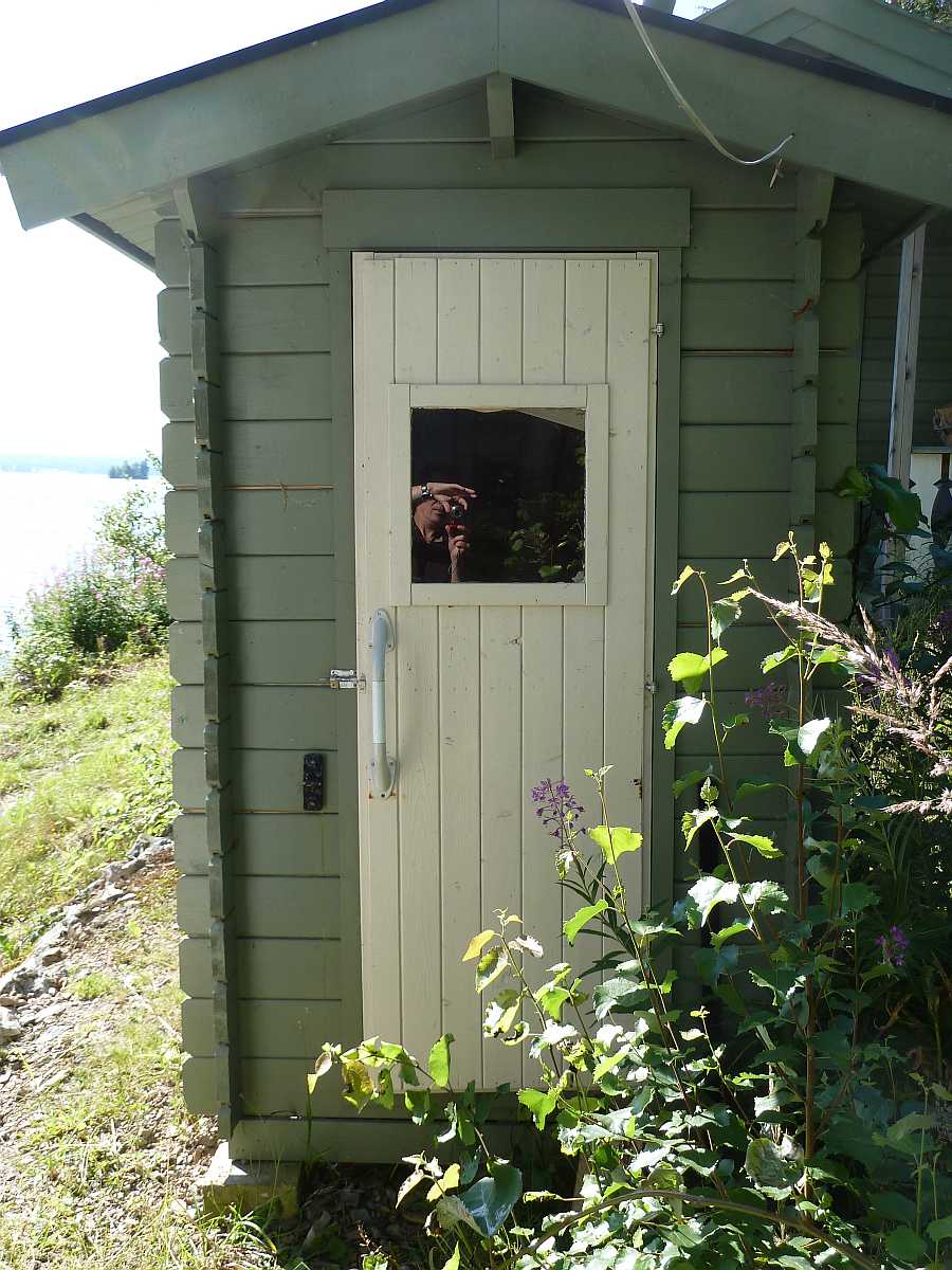 Die Biotoilette  - ca. 5m vom Haus entfernt