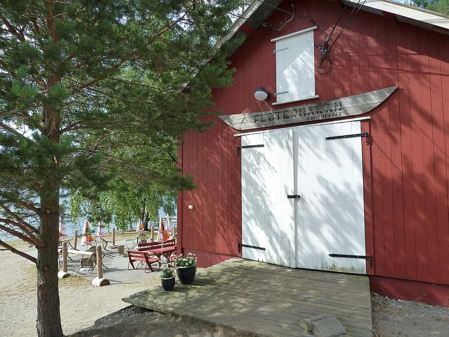 Das Sommer-Kultur-Café 'Fløterhakan' ist ein Besuch wert!!