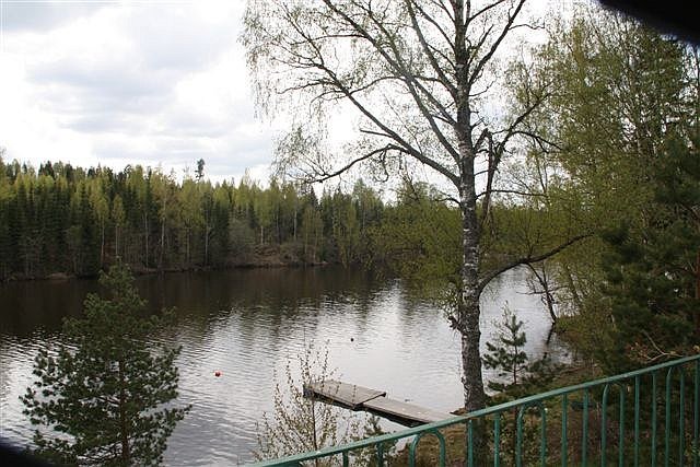 Der Blick vom Balkon des Ferienhauses auf den See Øymarksjøen Der Blick vom Balkon des Ferienhauses auf den See Øymarksjøen