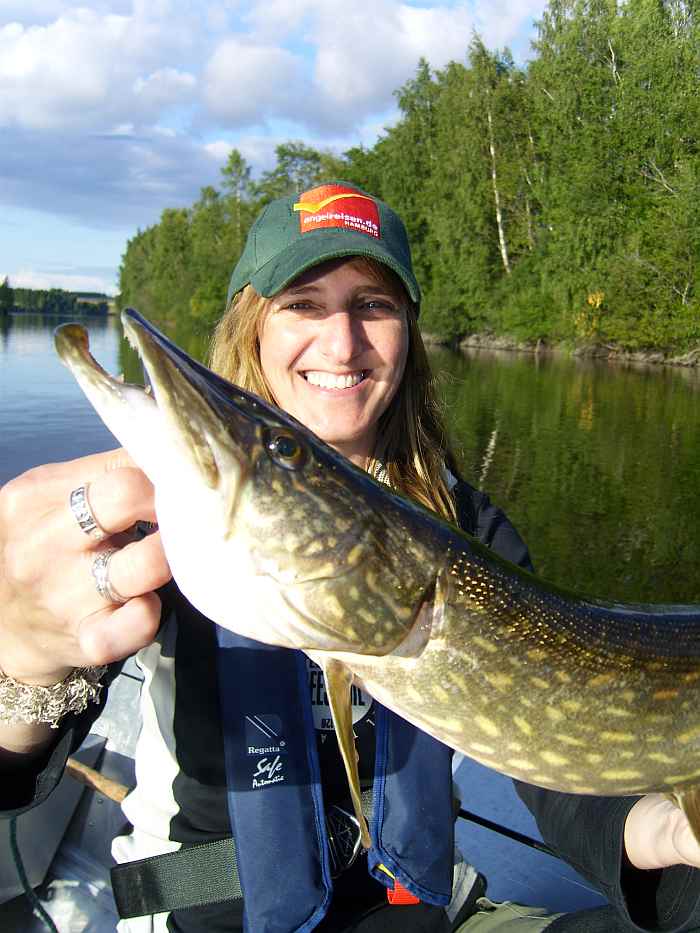 Beste Laune - auch beim Hecht. Der durfte weiter schwimmen... Beste Laune - auch beim Hecht. Der durfte weiter schwimmen...