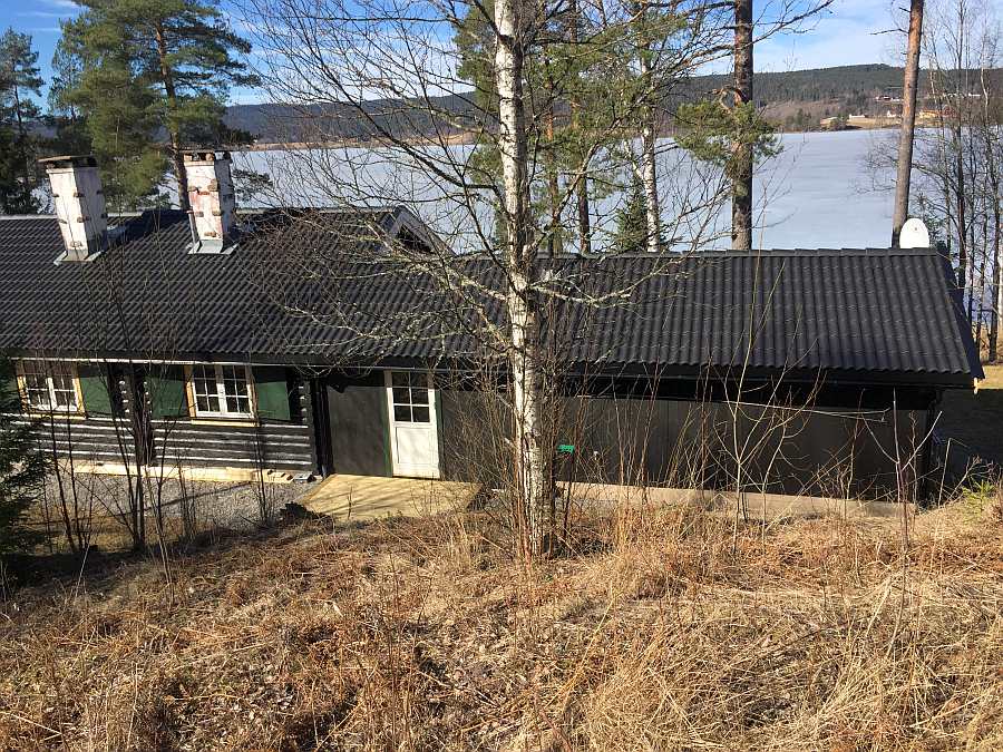 Blick auf die Rückseite des durch den Umbau Anfang 2017 nun vergrößerten und verbundenen Hauses