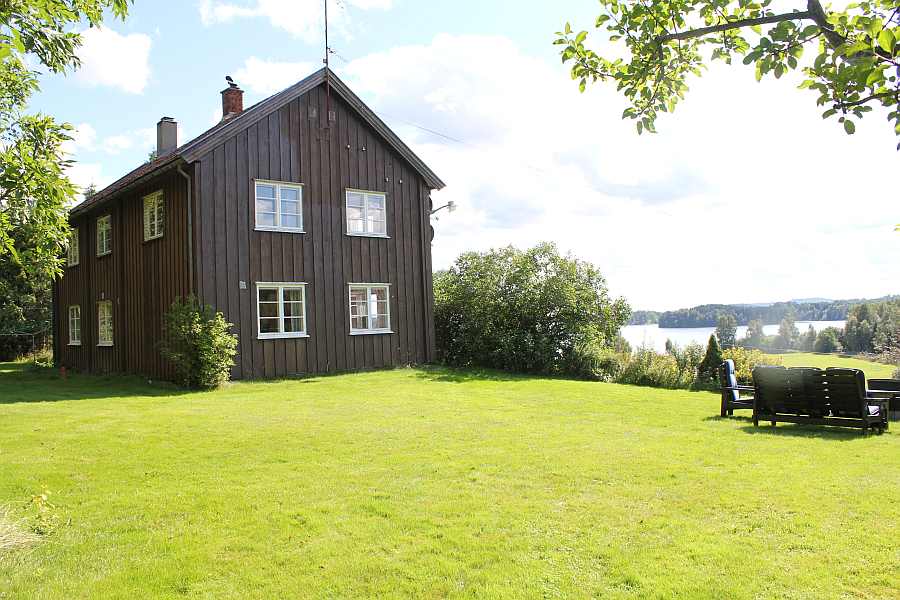 Haus Klokkerud verfügt über ein großes Gartengrundstück