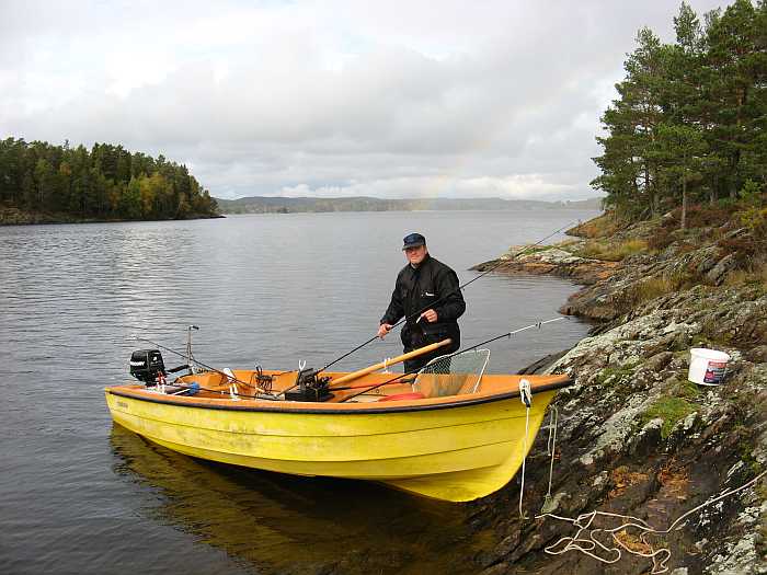 Anlegen an einer der vielen Inseln Anlegen an einer der vielen Inseln