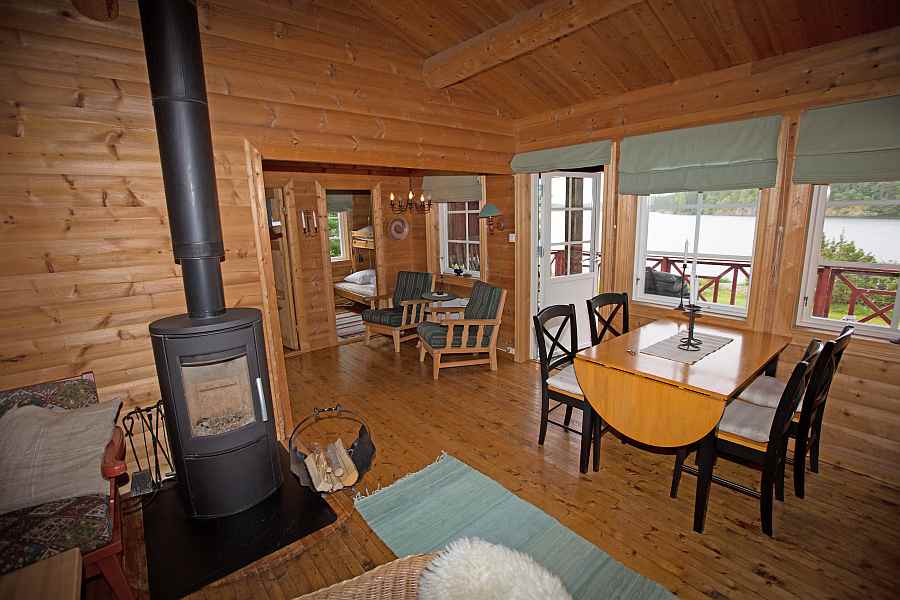 Wohnbereich mit Kamin/Holzofen Wohnbereich mit Kamin/Holzofen