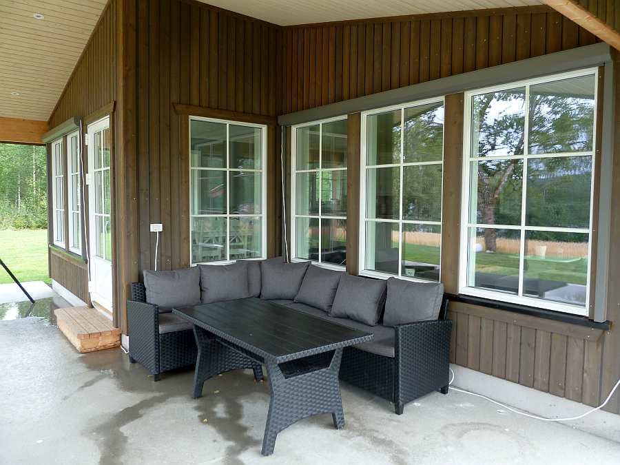 Der überdachte Teil der Terrasse