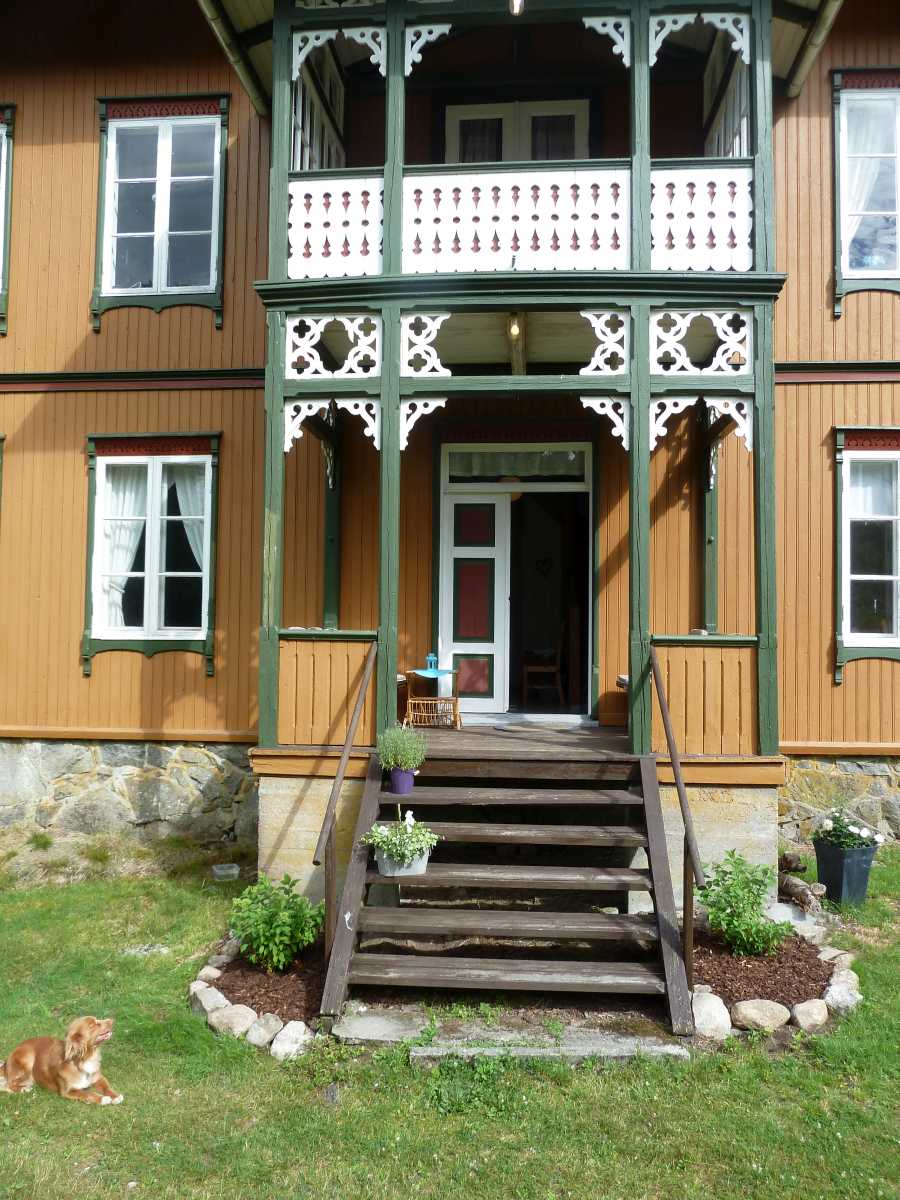 Ein Norwegerhaus im traditionellen Baustil