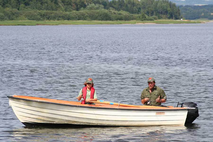 Bereits im Preis enthalten - Angelboot 15 Fuß/10 PS, 4-Takter