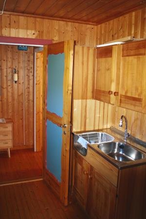 Küchenbereich - komplett ausgestattet. Küchenbereich - komplett ausgestattet.