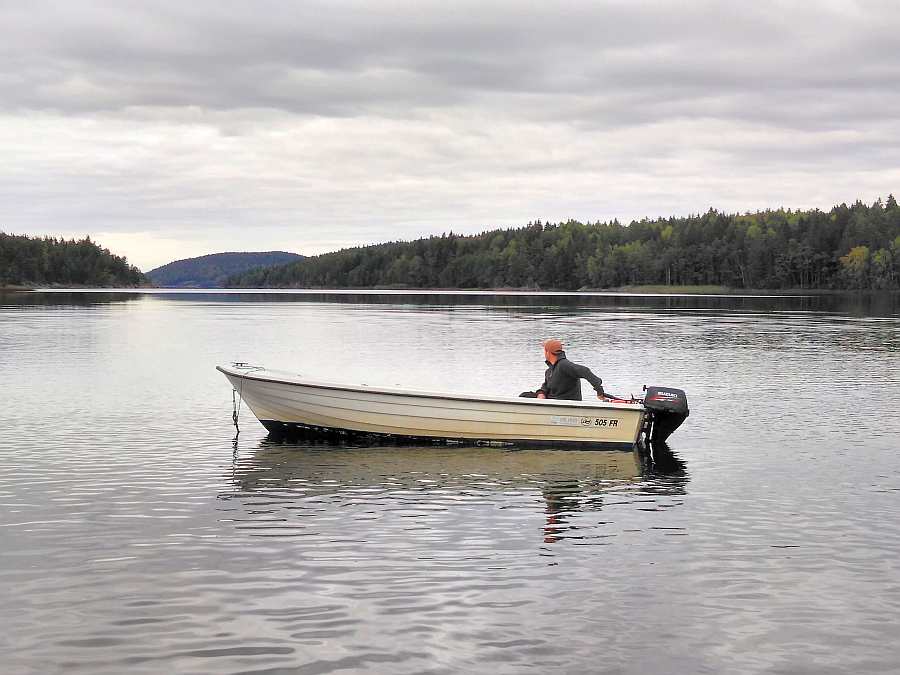 Das Tauschboot - 17 Fuß/15 PS, 4-Takter - kann optional anstelle des 14 Fuß Bootes gebucht werden