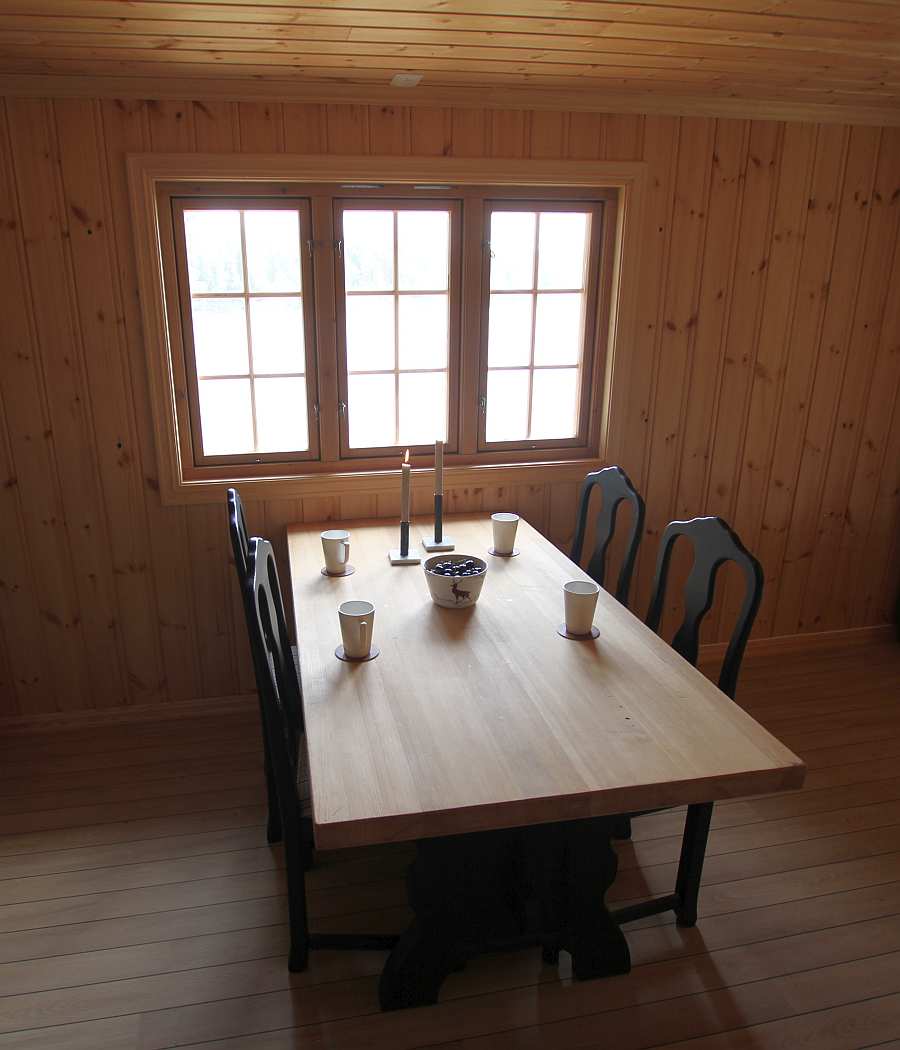 Der Wohnraum des Ferienhauses - hier der Essbereich