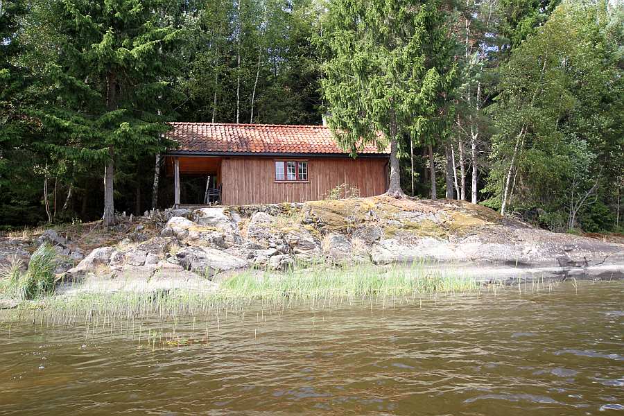 Die Lage des Ferienhauses Henæskoia ist nicht zu übertreffen!