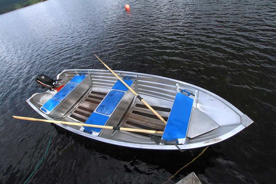 Das Alu-Angelboot ist perfekt zum Fischen geeignet