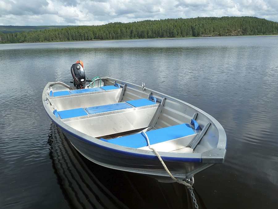 Bereits im Hauspreis enthalten - Alu-Motorboot 14 Fuß/9,8 PS, 4-Takter