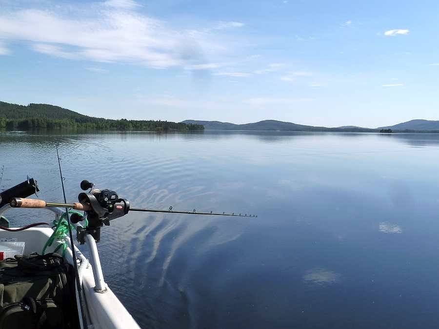Los geht's! Der See Storsjøen wartet - wir fahren angeln...